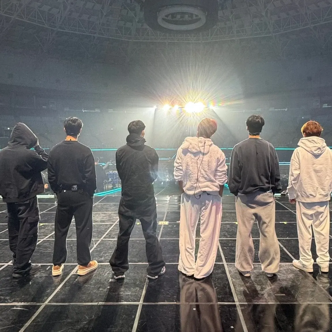 Momen yang diabadikan oleh penggemar MONSTA X