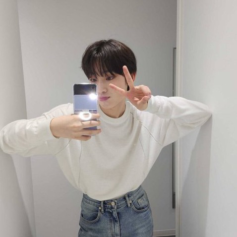 선우 (ENHYPEN) 최근 활동샷