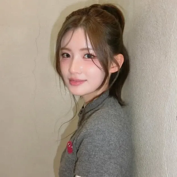 A moment captured by SUA (CSR)'s fan