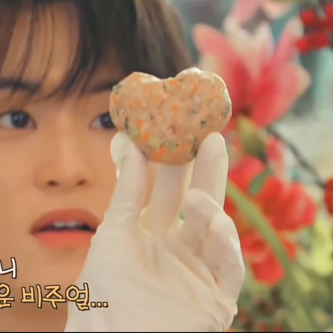 Latest photo of Mark (NCT 127, NCT DREAM)