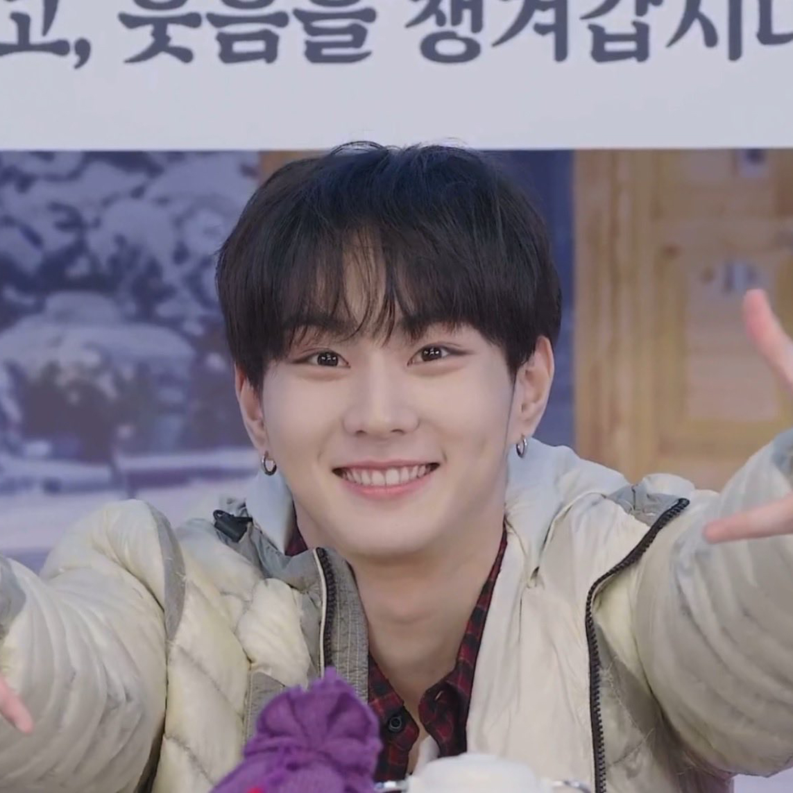 Recent activity shot of Jungwon (ENHYPEN)