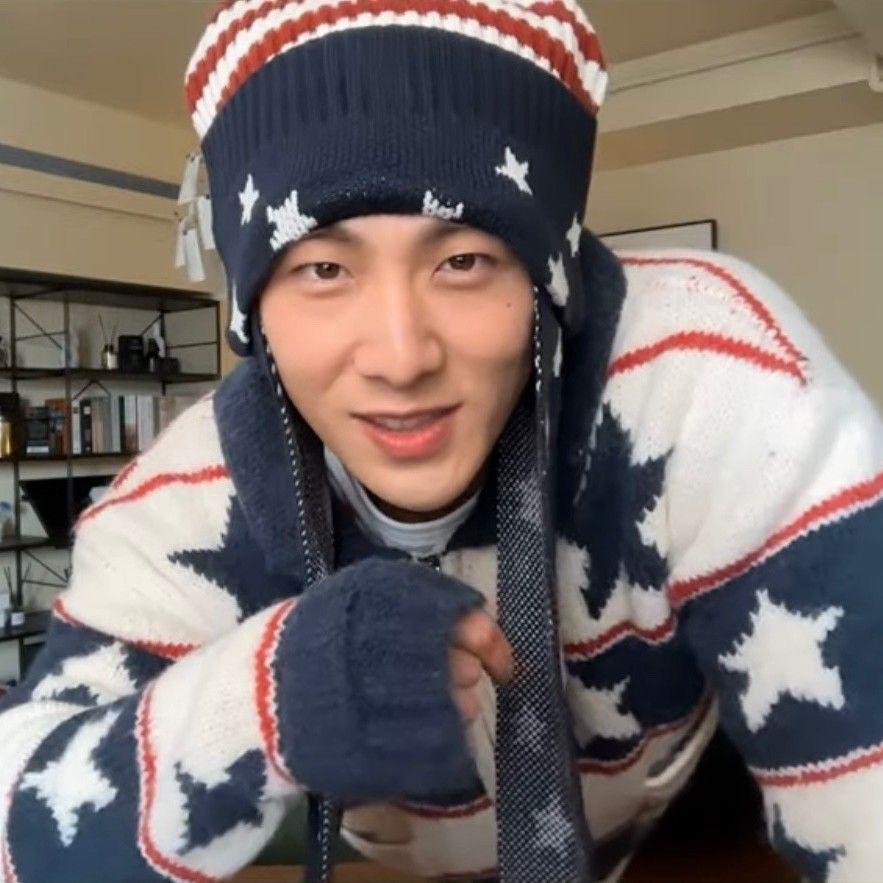 Behind-the-scenes cut of Baekho