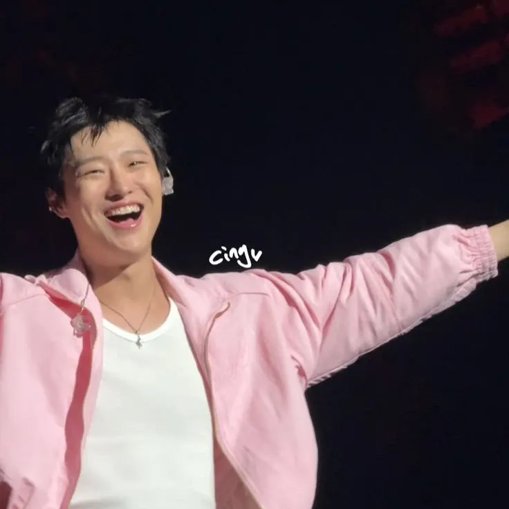 WOODZ粉丝拍下的瞬间