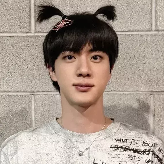 진 (방탄소년단) 최근 활동샷