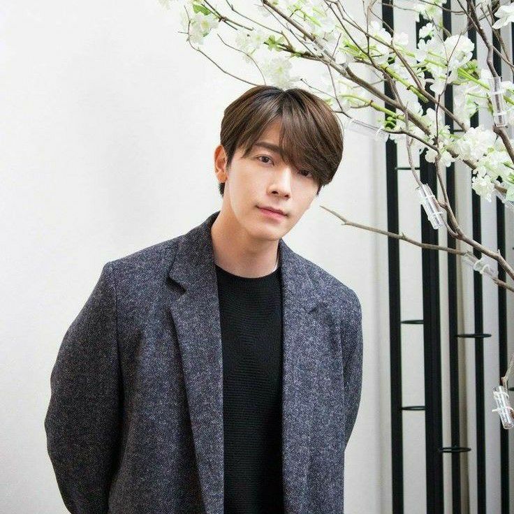 Foto terbaru Donghae (Super Junior)
