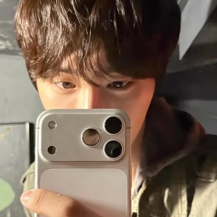 Recent activity shot of Hyunsuk (CIX)