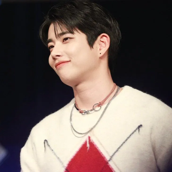MJ (아스트로) 최근 활동샷