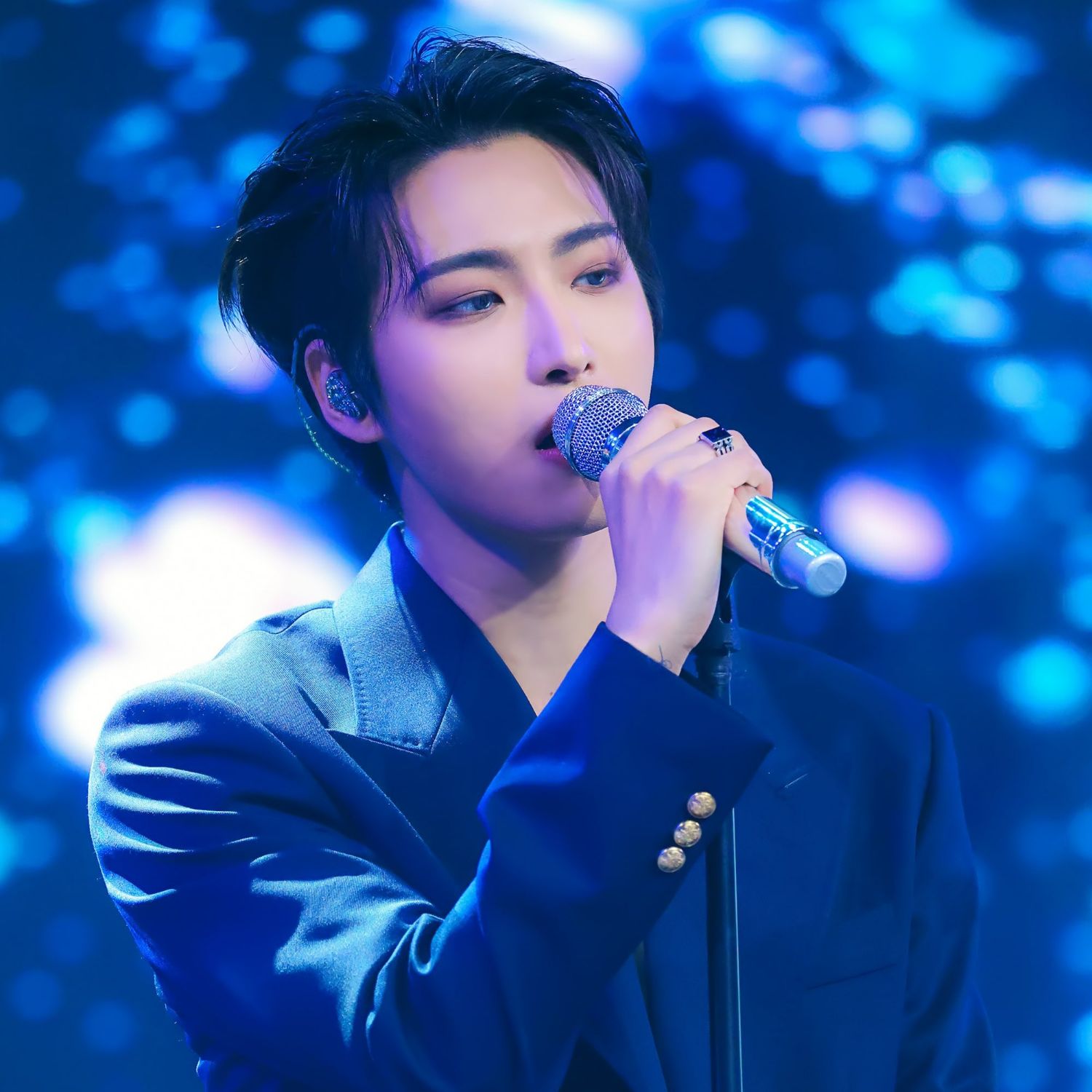 Recent activity shot of ATEEZ