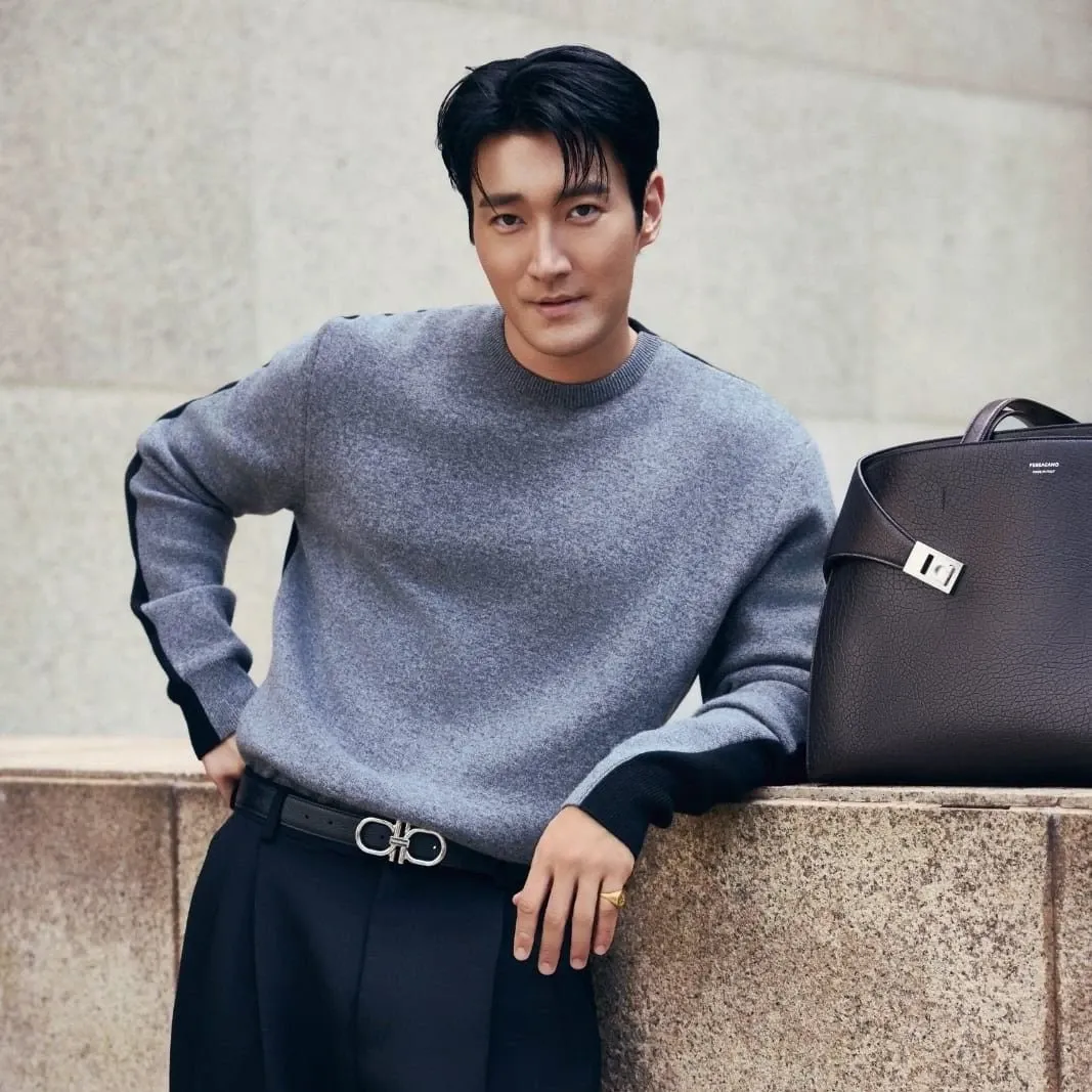 Behind-the-scenes cut of Siwon (Super Junior)