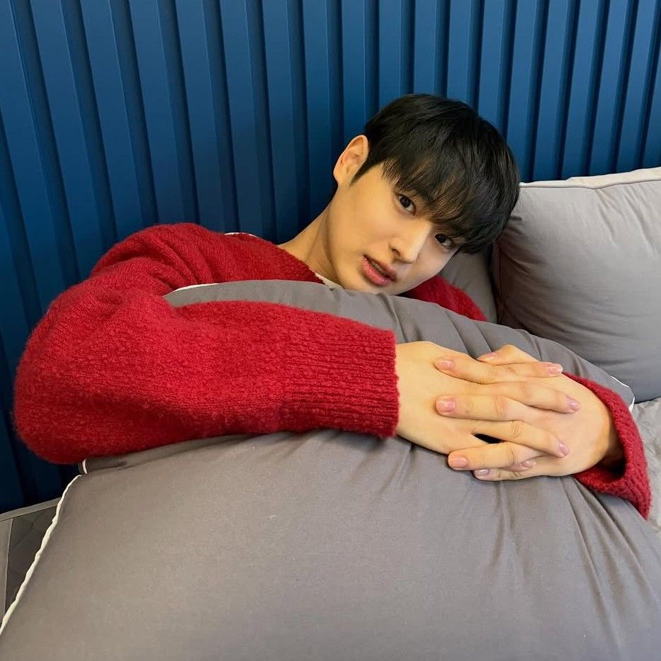 Recent activity shot of Choi Byungchan