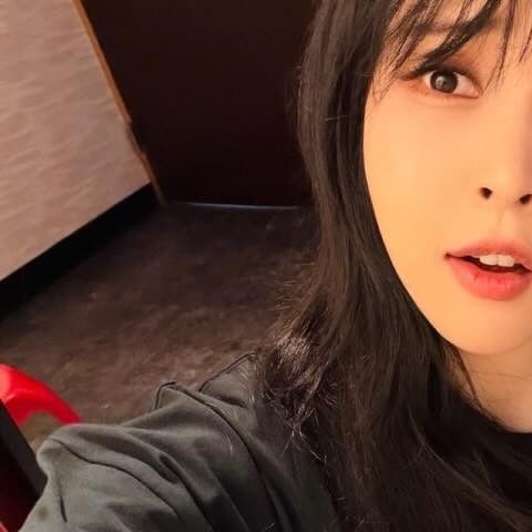 ムンビョル (MAMAMOO)の最新写真