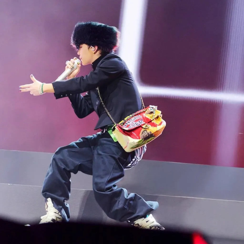 Recent activity shot of G-DRAGON (BIGBANG)