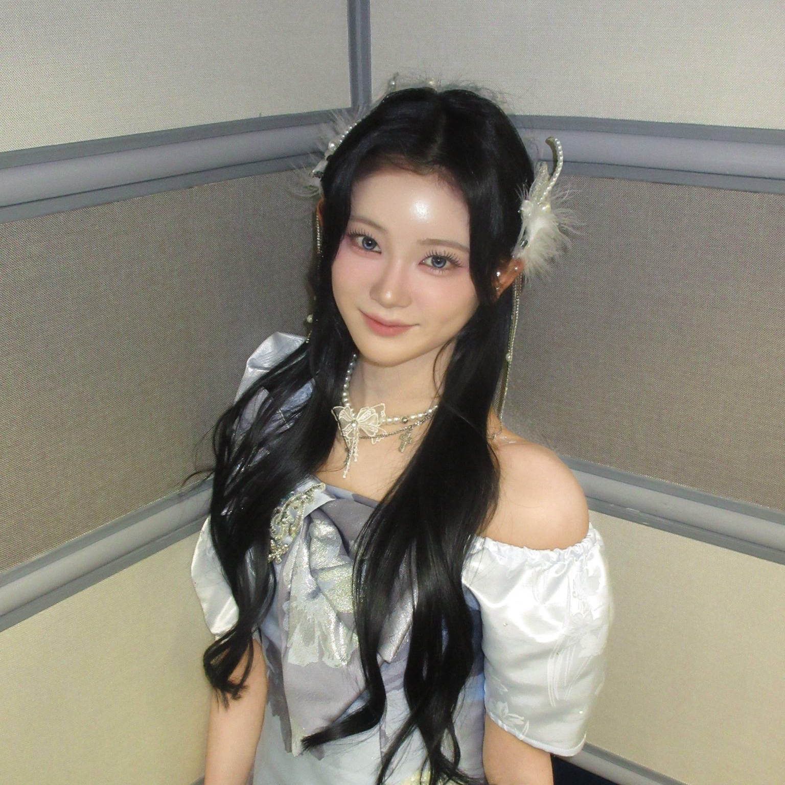 Recent activity shot of Sakurai Miu (ME:I)