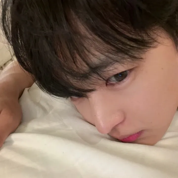 Latest photo of Choi Byungchan