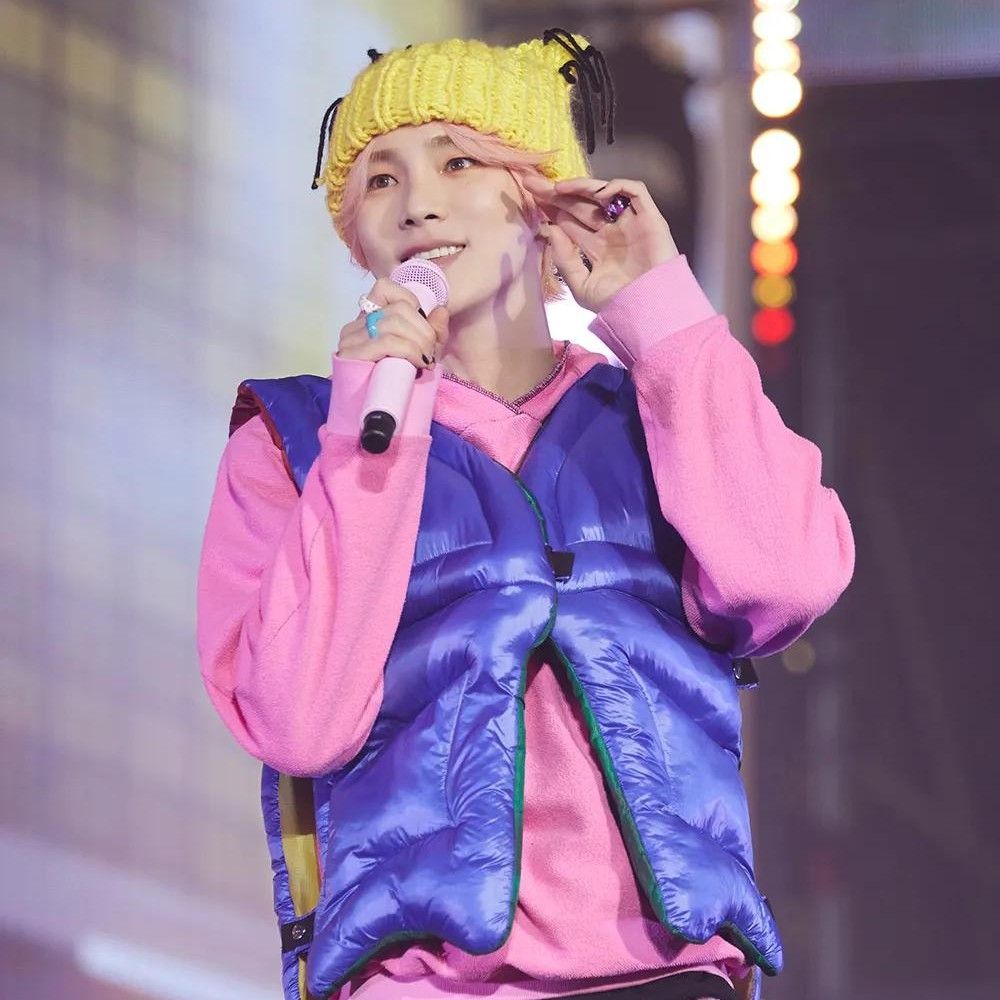 A moment captured by Key (SHINee)'s fan