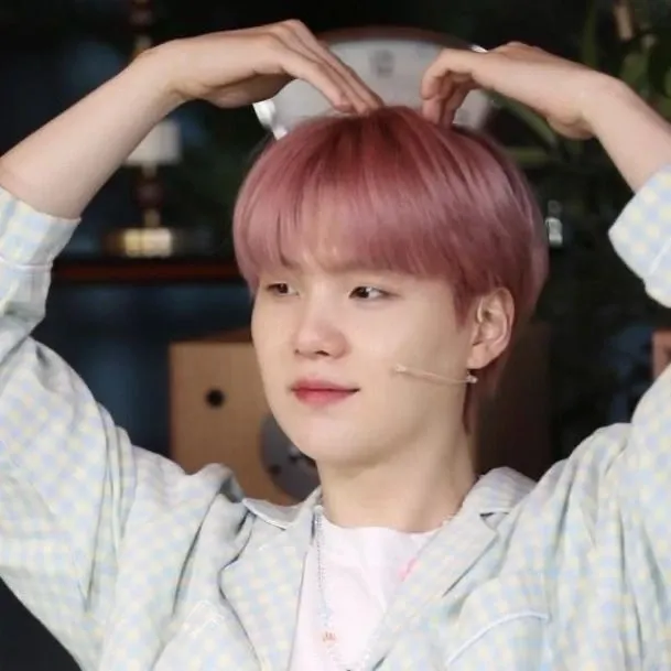 슈가 (방탄소년단) 최근 활동샷