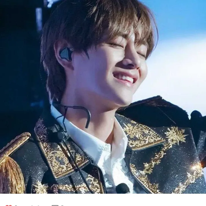 A moment captured by V (BTS)'s fan