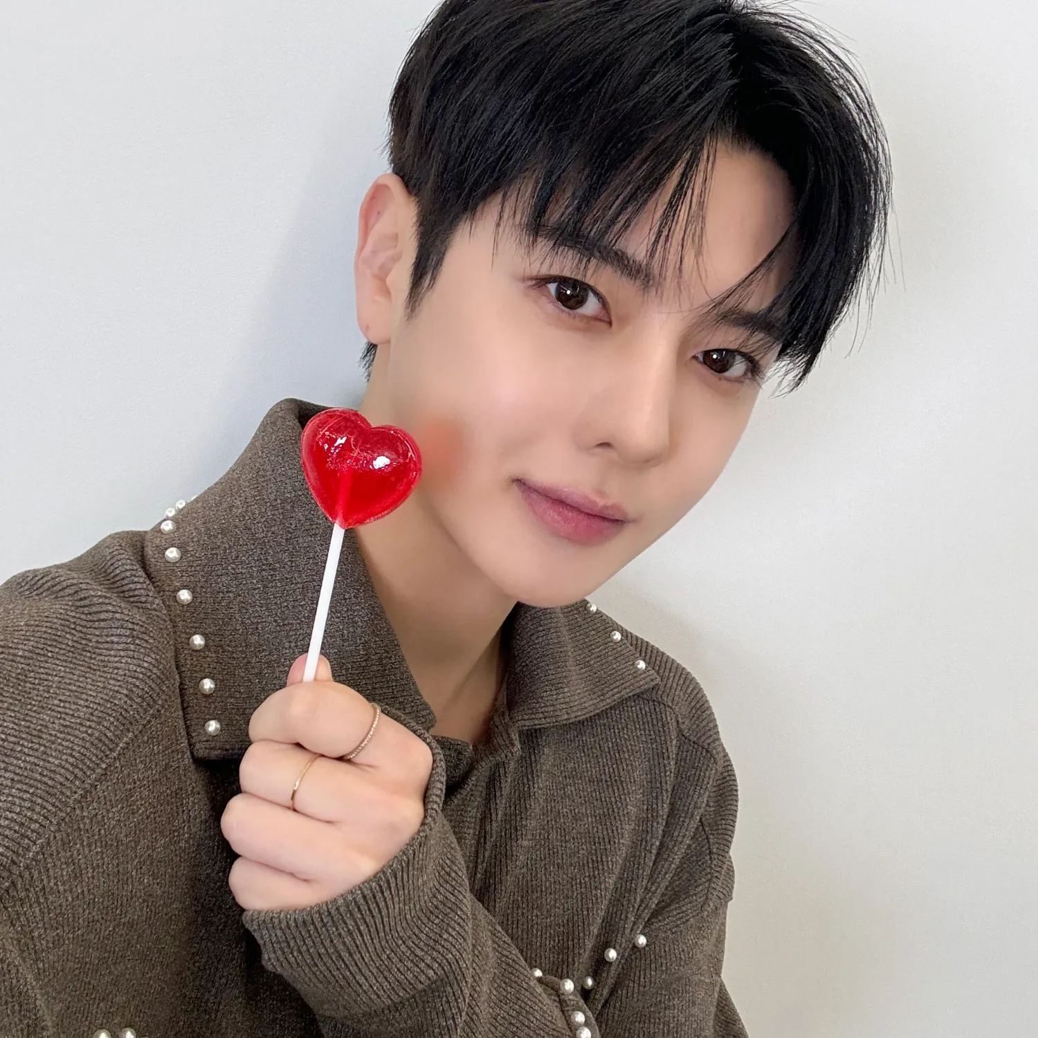 A moment captured by REN's fan