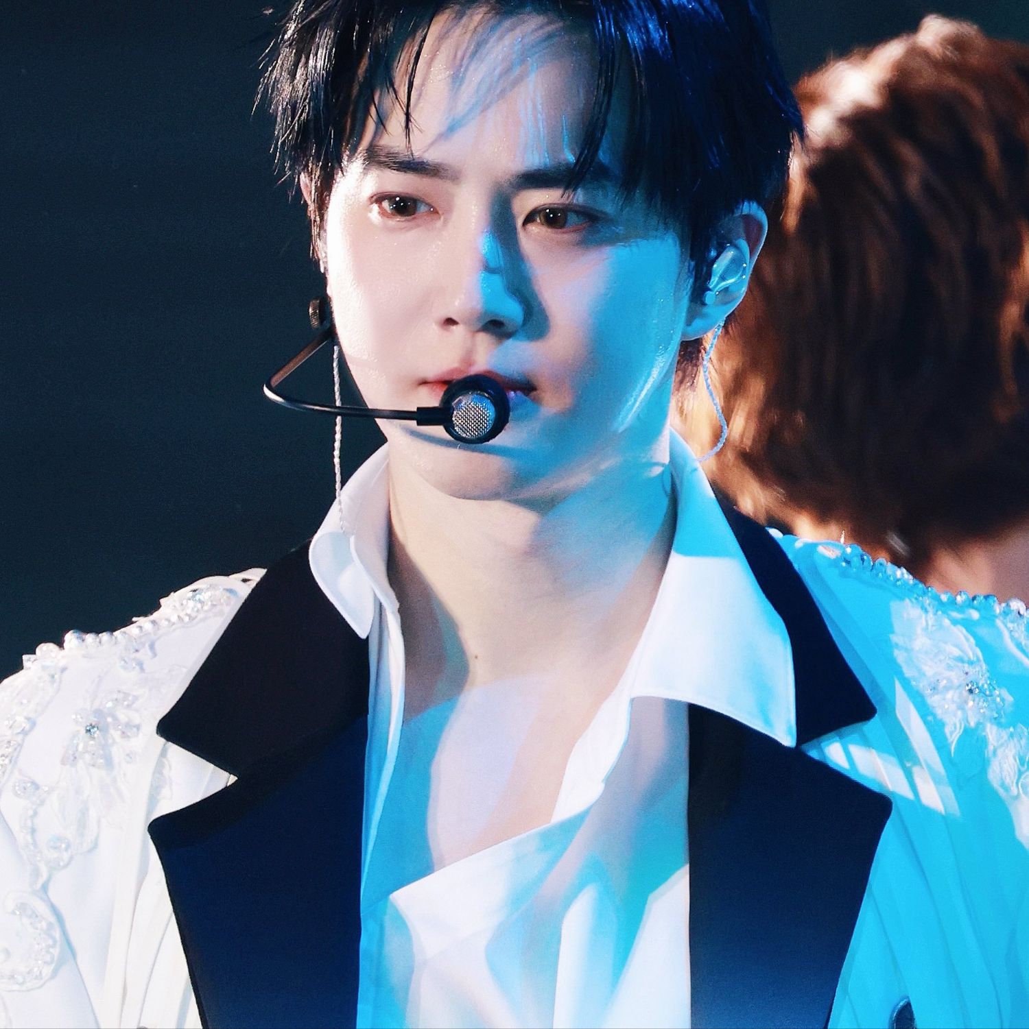 Suho (EXO)粉丝拍下的瞬间