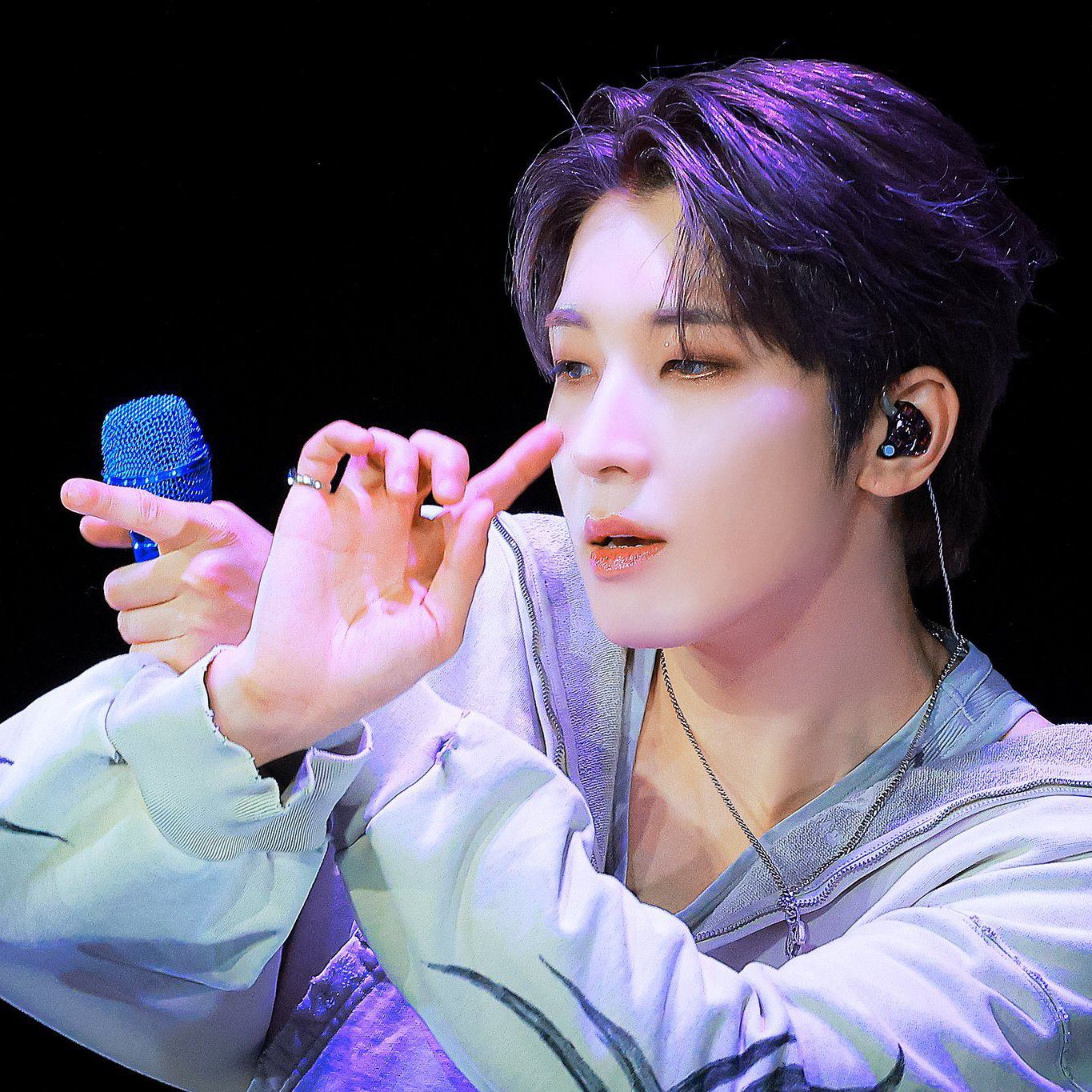 A moment captured by Wonwoo (SEVENTEEN)'s fan