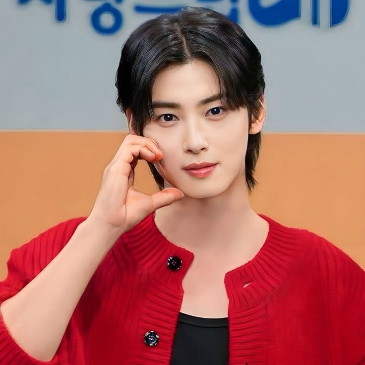 Recent activity shot of Eunwoo (ASTRO)