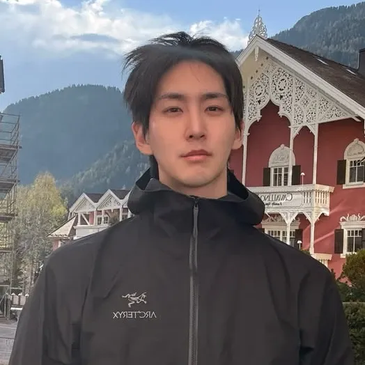 Momen yang diabadikan oleh penggemar Shinwon (PENTAGON)