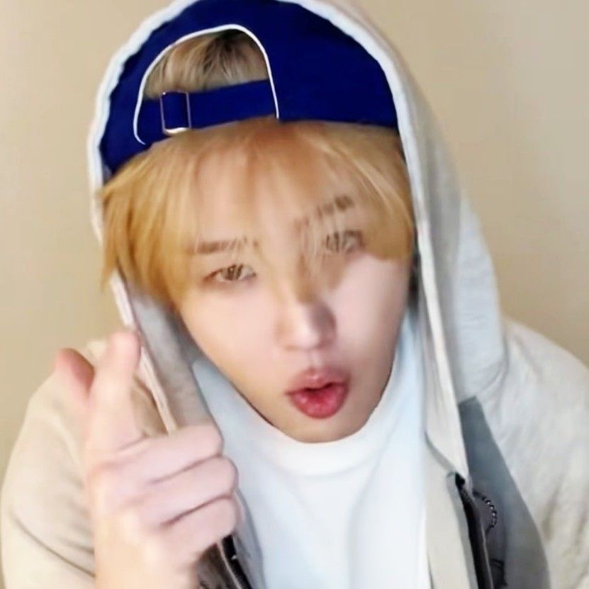 Latest photo of Ha Sungwoon