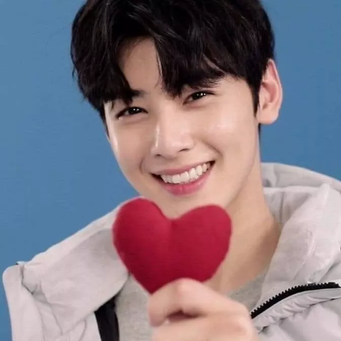 A moment captured by Eunwoo (ASTRO)'s fan