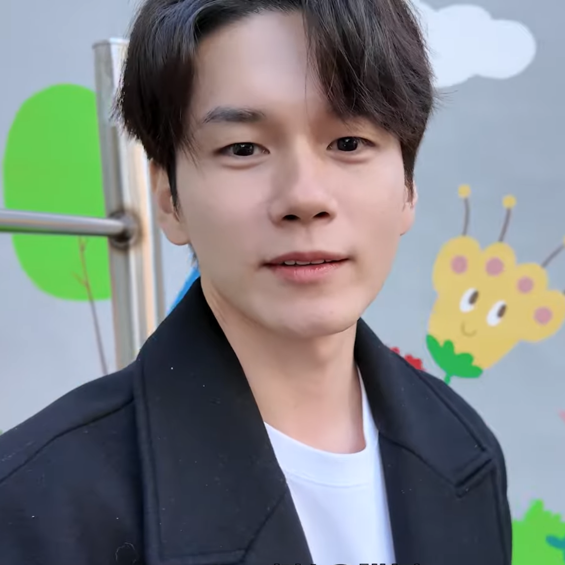 A moment captured by Ong Seongwu's fan