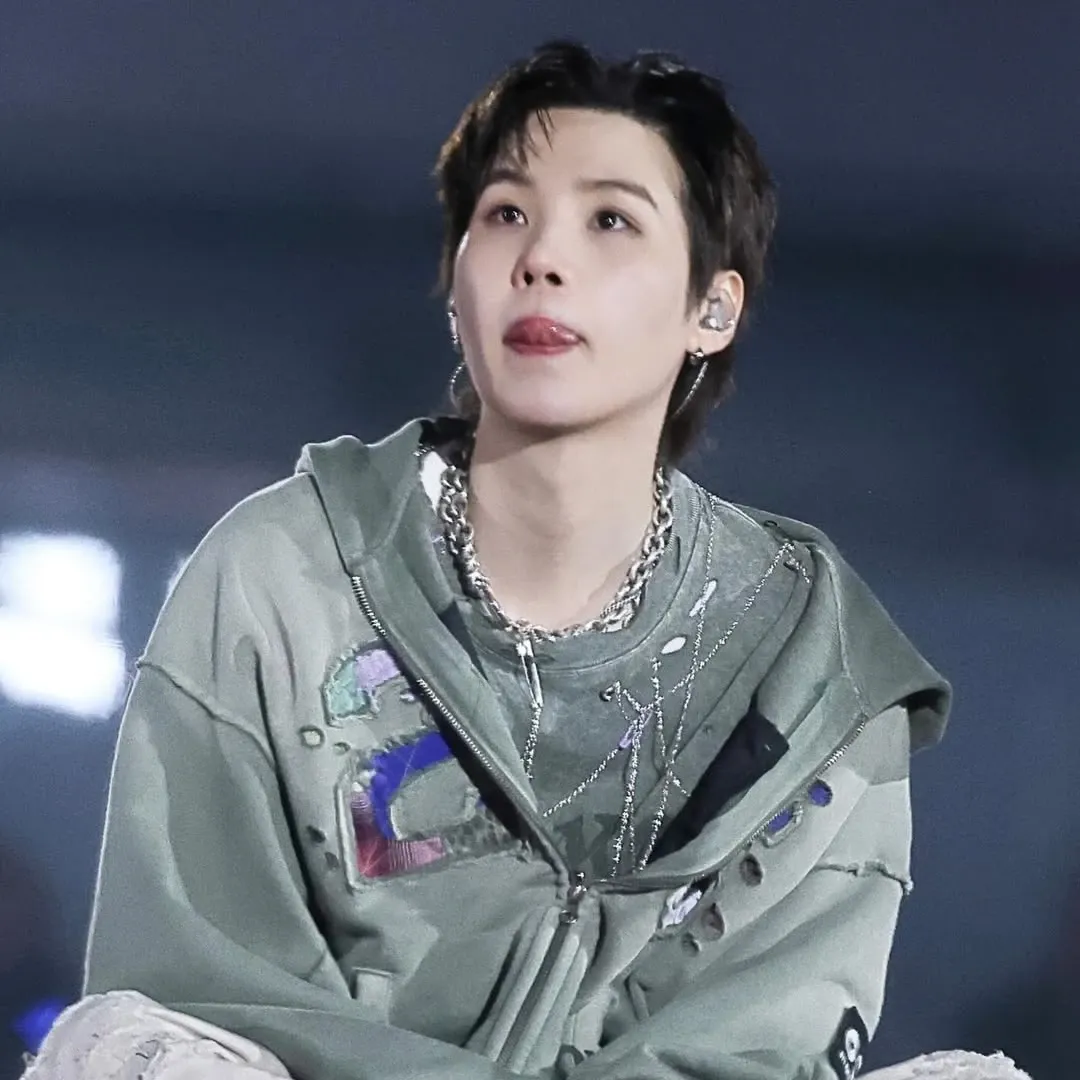 Latest photo of SUGA (BTS)