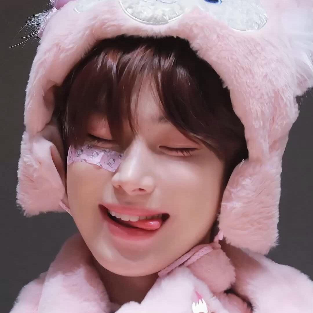 선우 (ENHYPEN)의 비하인드 컷