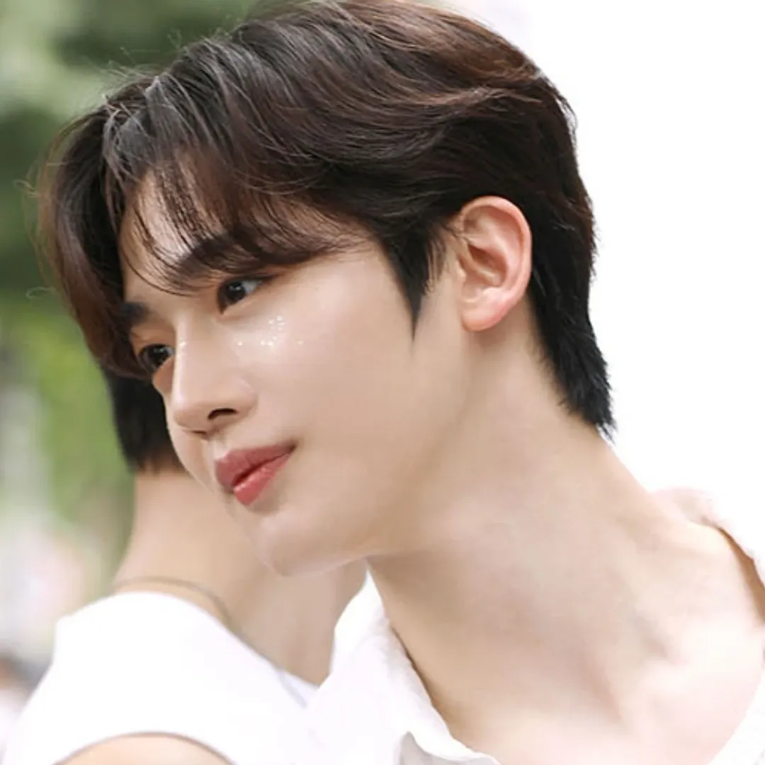 A moment captured by Kim Yohan (WEi)'s fan