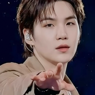 Momen yang diabadikan oleh penggemar SUGA (BTS)