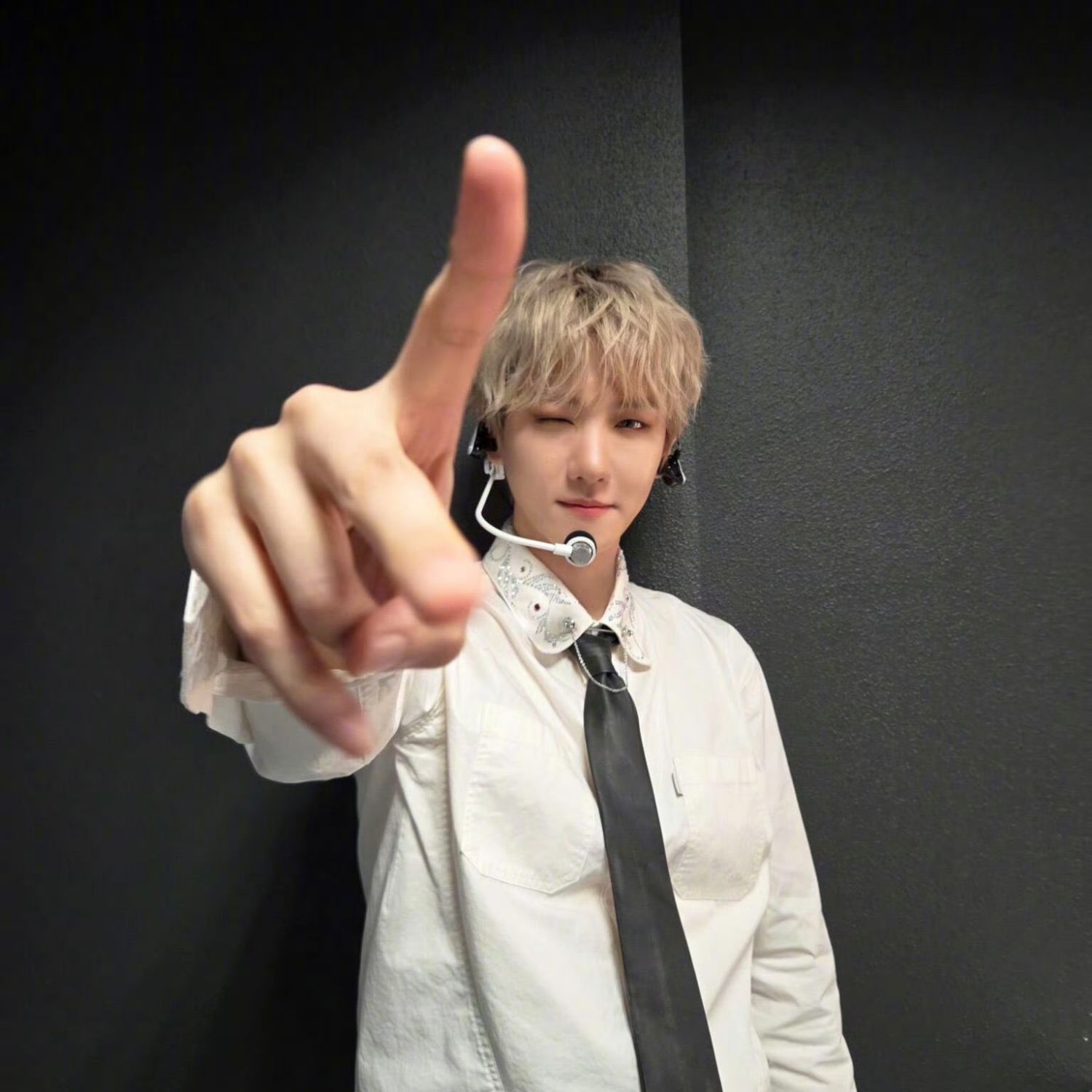 백현 (EXO) 최근 활동샷