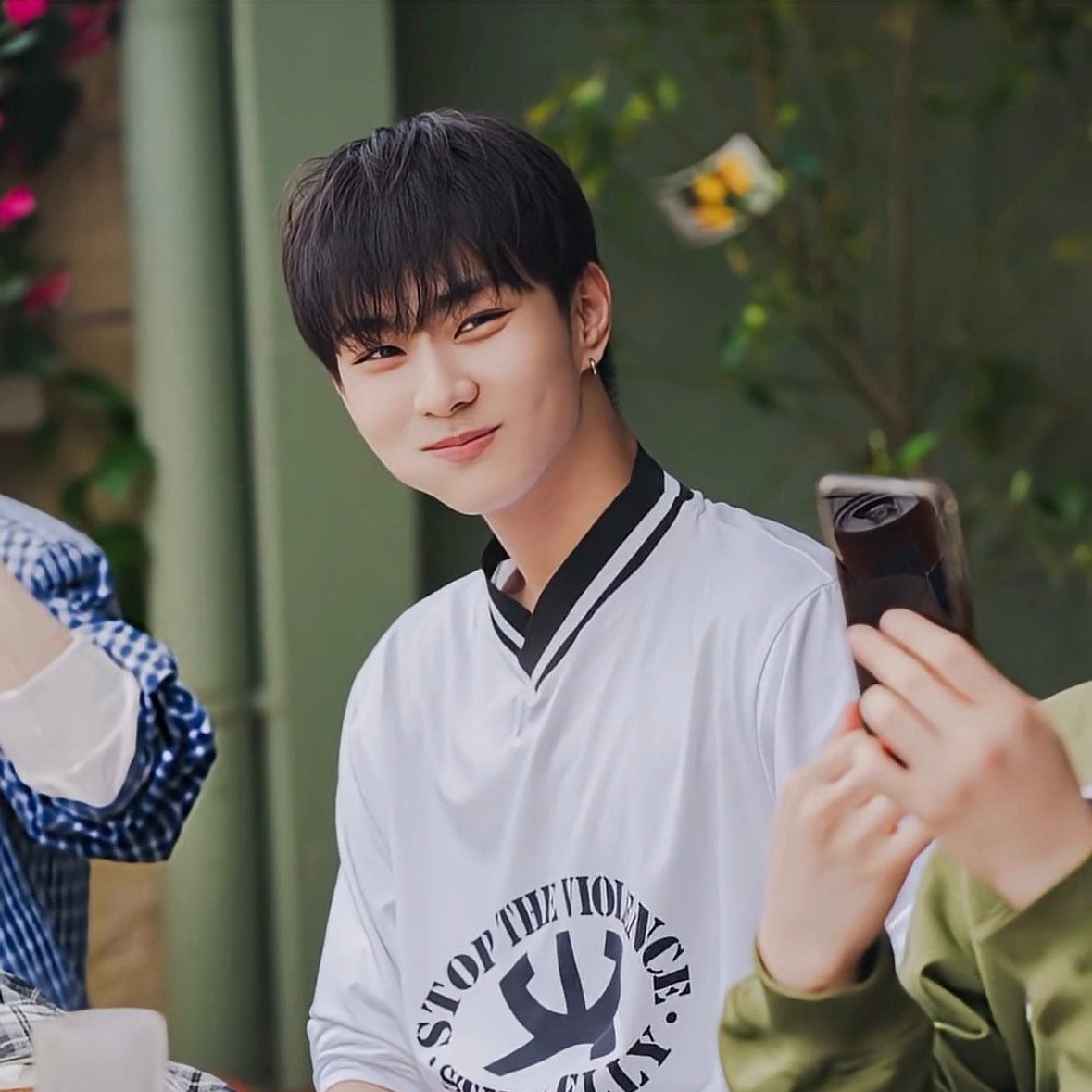 Latest photo of Jungwon (ENHYPEN)