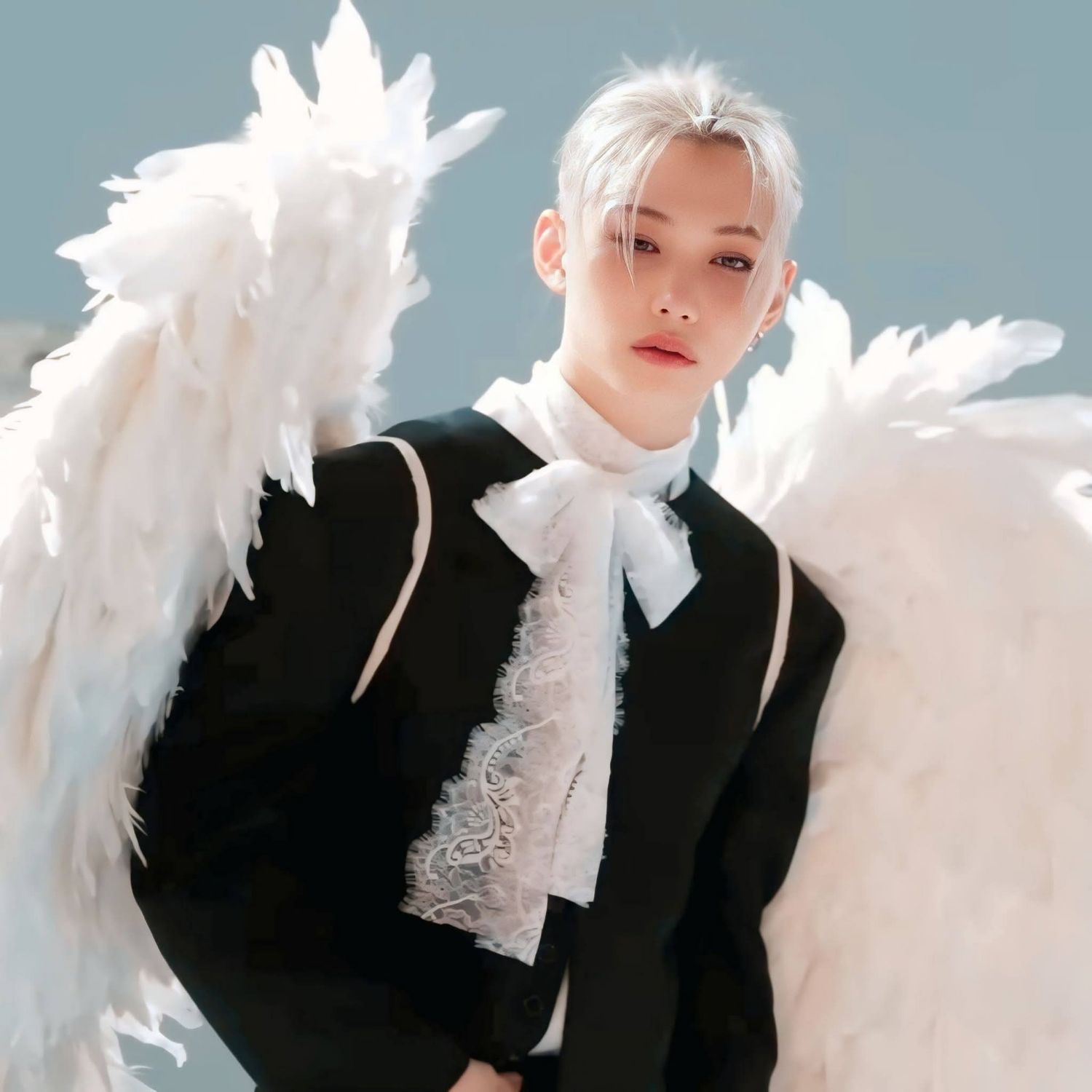 Today’s hot picks from the 필릭스 (Stray Kids) community