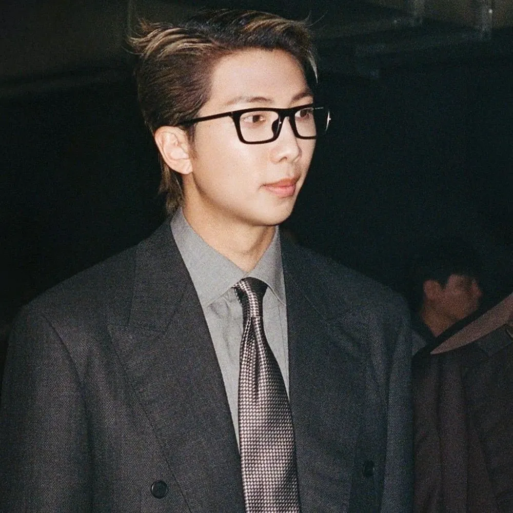 RM (방탄소년단)의 비하인드 컷