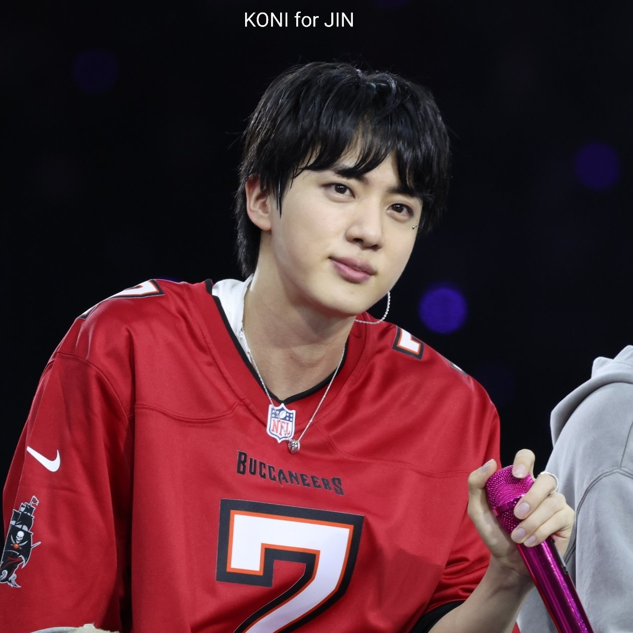 Foto aktivitas terbaru Jin (BTS)