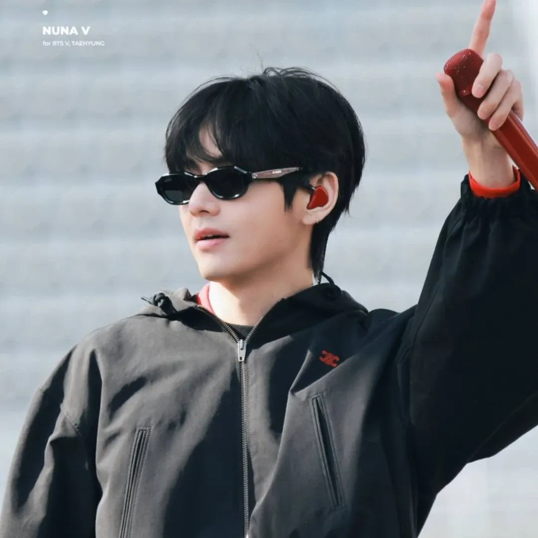 Must-see popular post of 뷔 (방탄소년단), your favorite