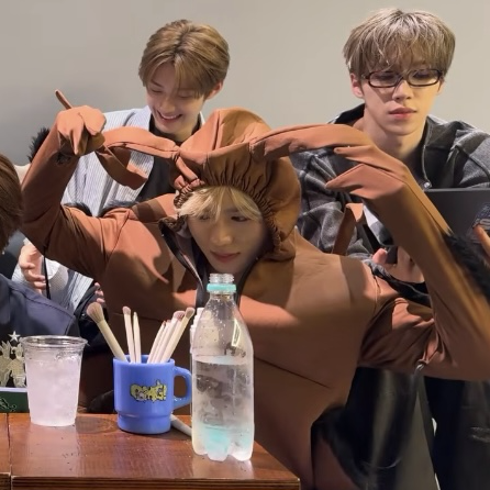 Behind-the-scenes cut of Kim Junseo (ALPHA DRIVE ONE)