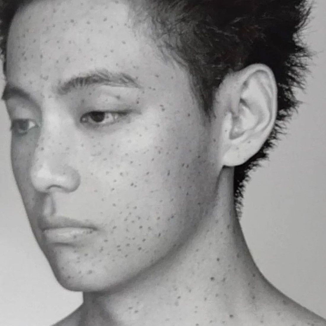 뷔 (방탄소년단) 최근 활동샷