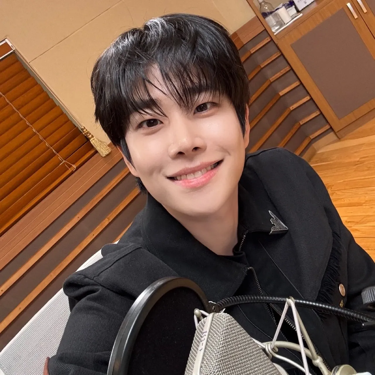 MJ (ASTRO)的最新活动照片