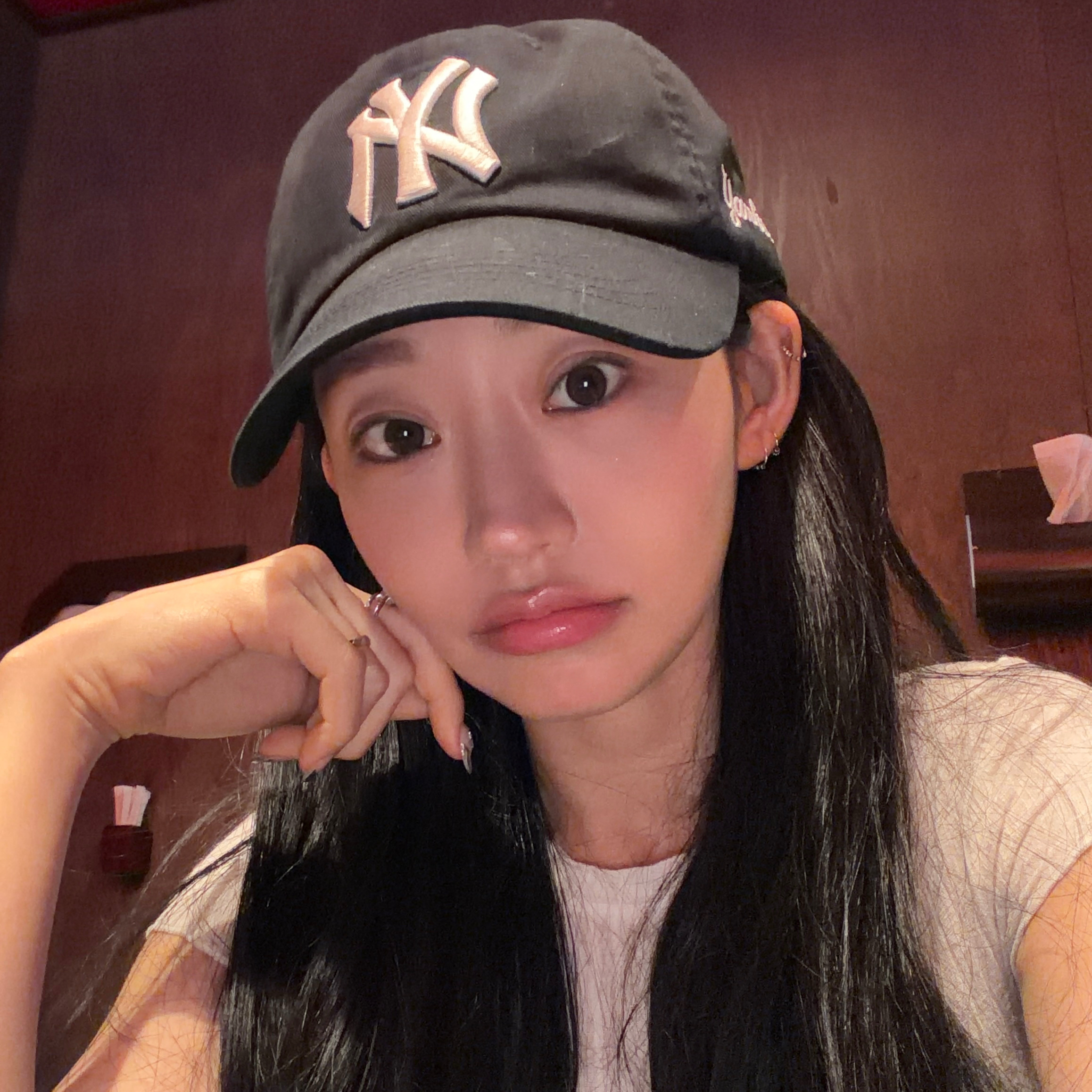 Behind-the-scenes cut of Julie (KISS OF LIFE)