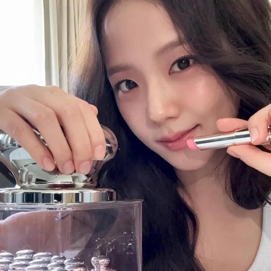 Momen yang diabadikan oleh penggemar Jisoo (BLACKPINK)