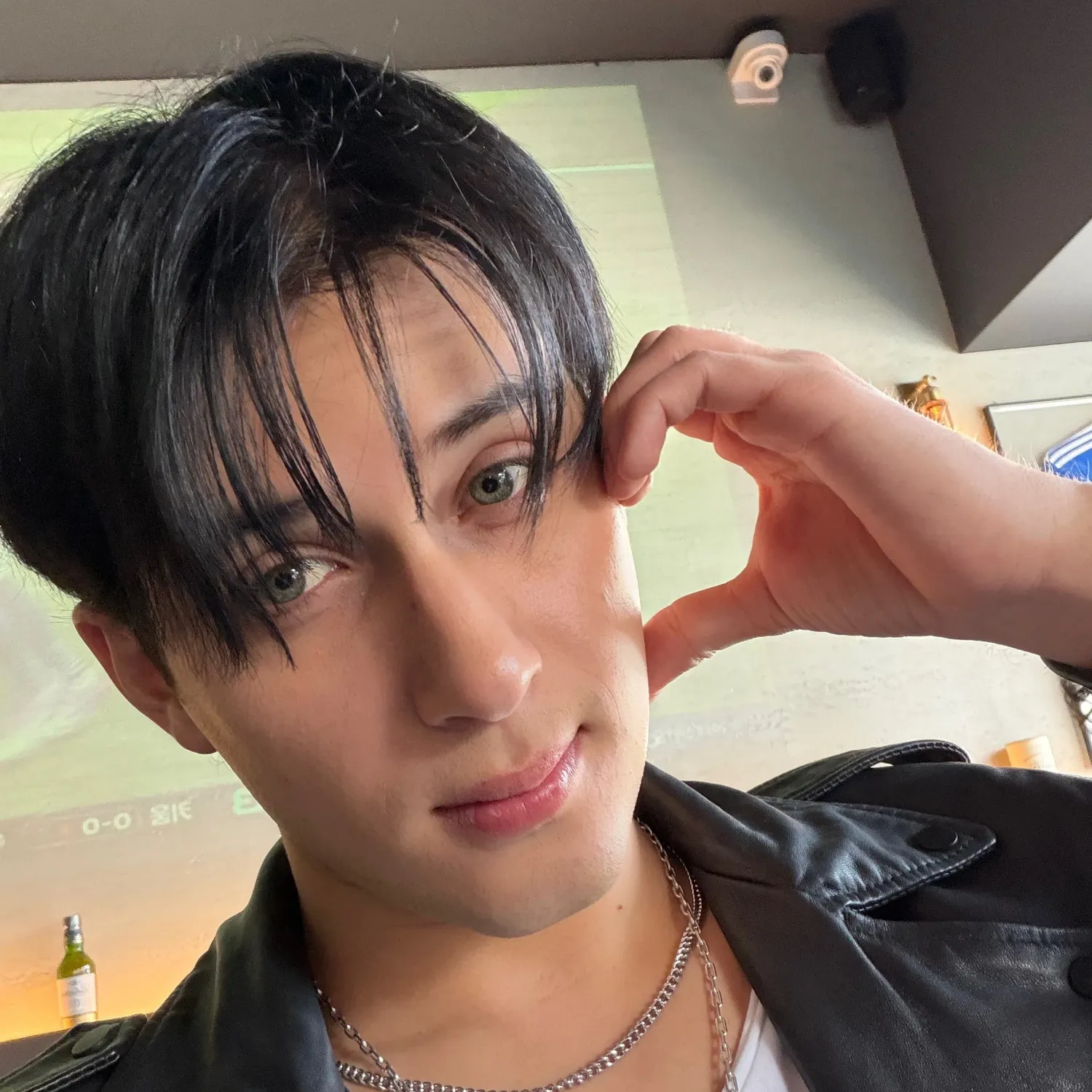 Behind-the-scenes cut of Alejandro (SANTOS BRAVOS)