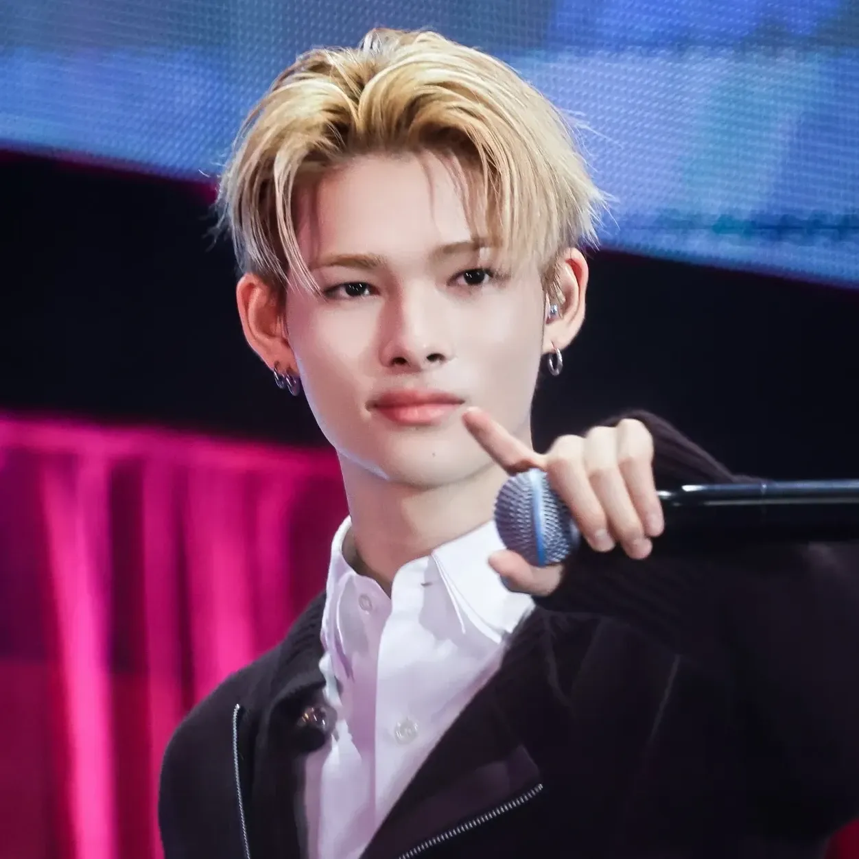 NI-KI (ENHYPEN)的最新照片