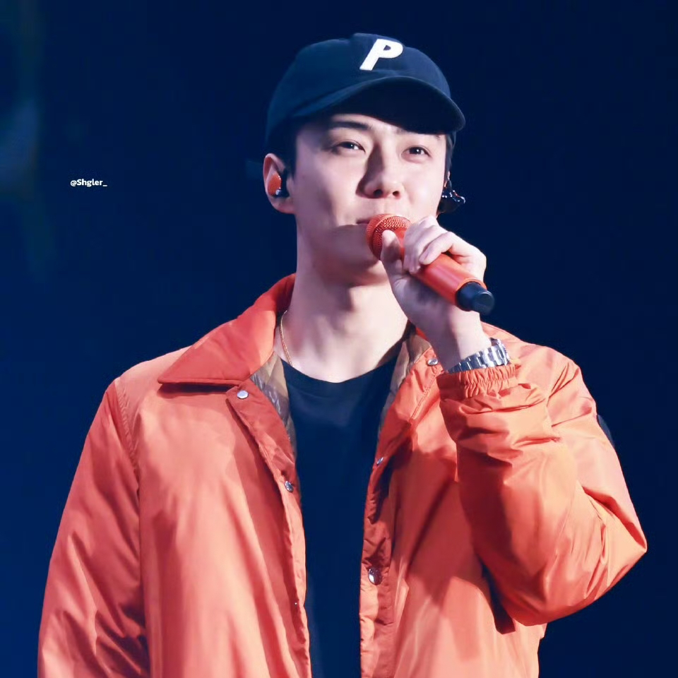 세훈 (EXO)의 최신 사진