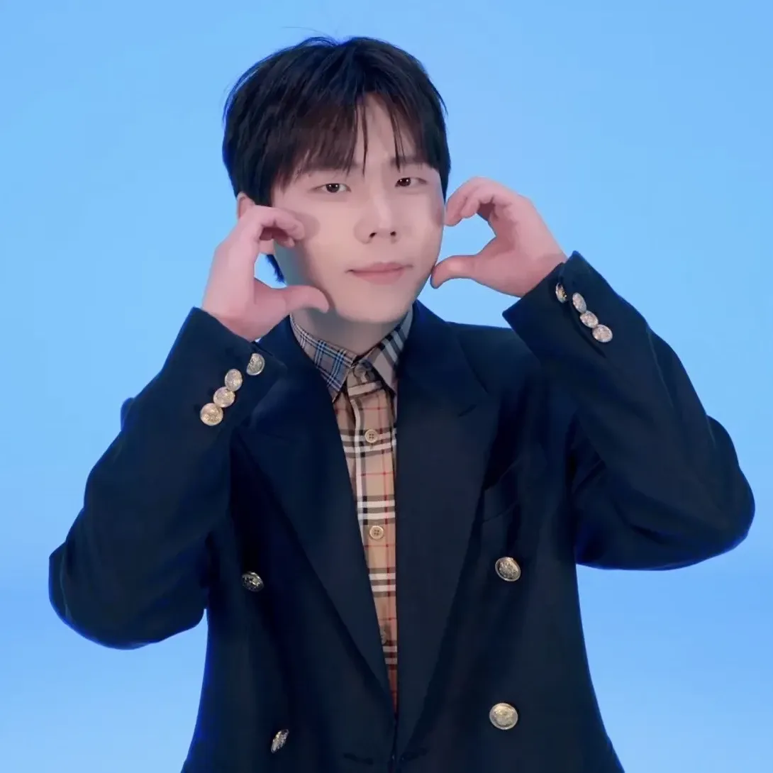 A moment captured by Jung Seunghwan's fan