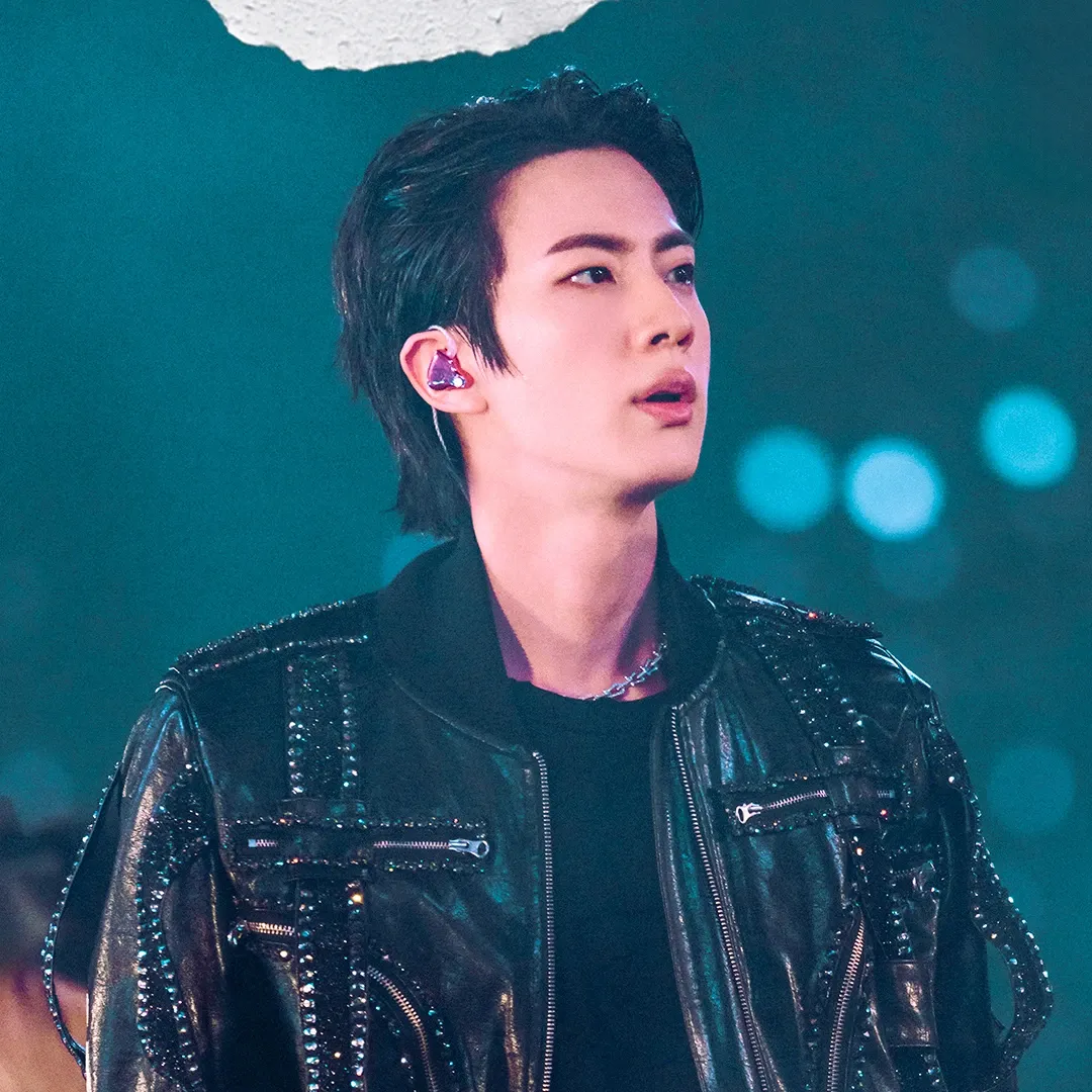 Foto aktivitas terbaru Jin (BTS)