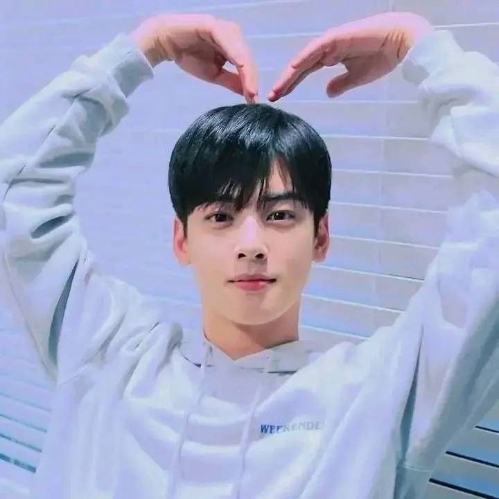 Recent activity shot of Eunwoo (ASTRO)